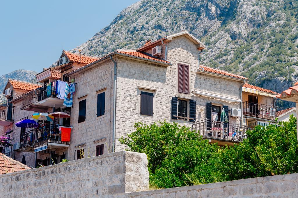 Celine'S Place By The Sea Kotor Exterior photo